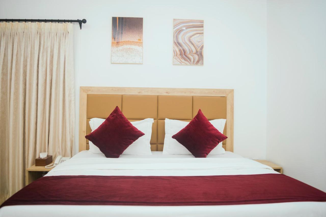 Quest Boutique Hotel Gwarinpa Exterior foto