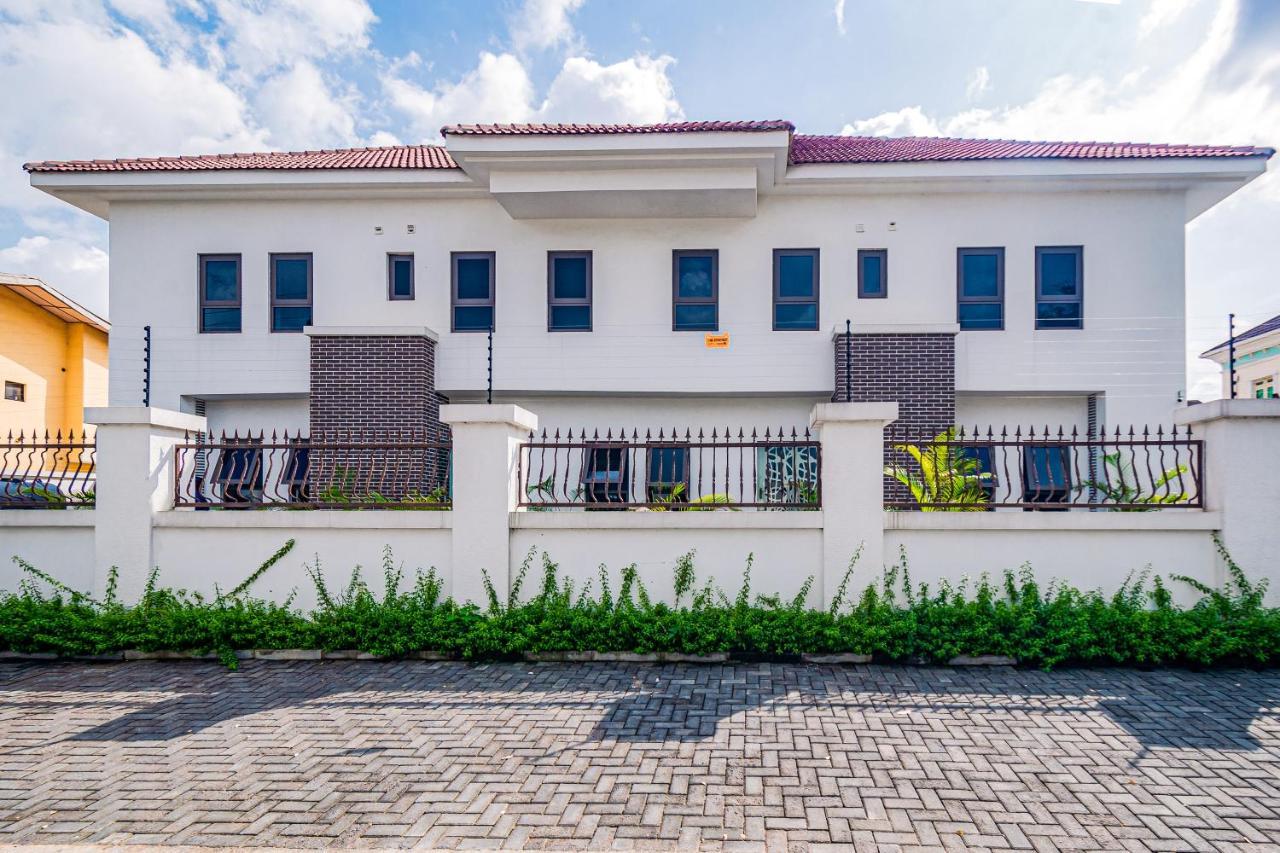 Quest Boutique Hotel Gwarinpa Exterior foto